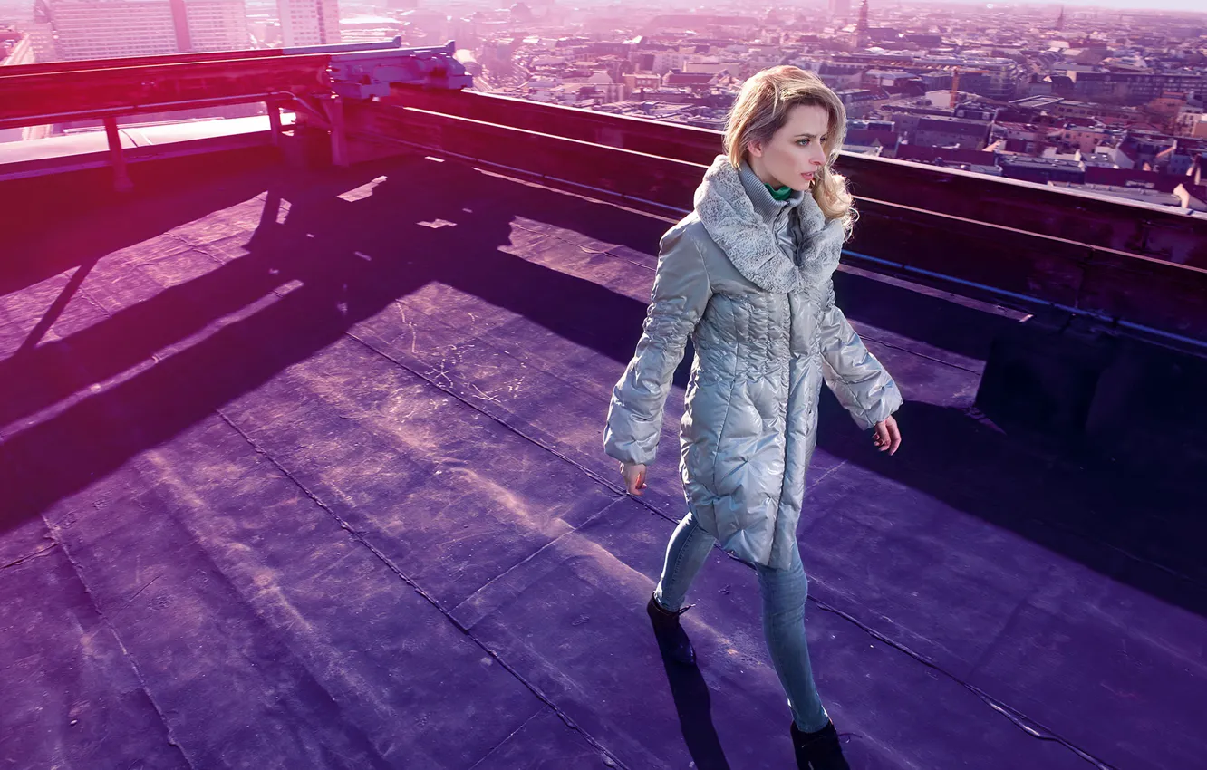 Photo wallpaper roof, girl, the city, coat, Eva Padberg