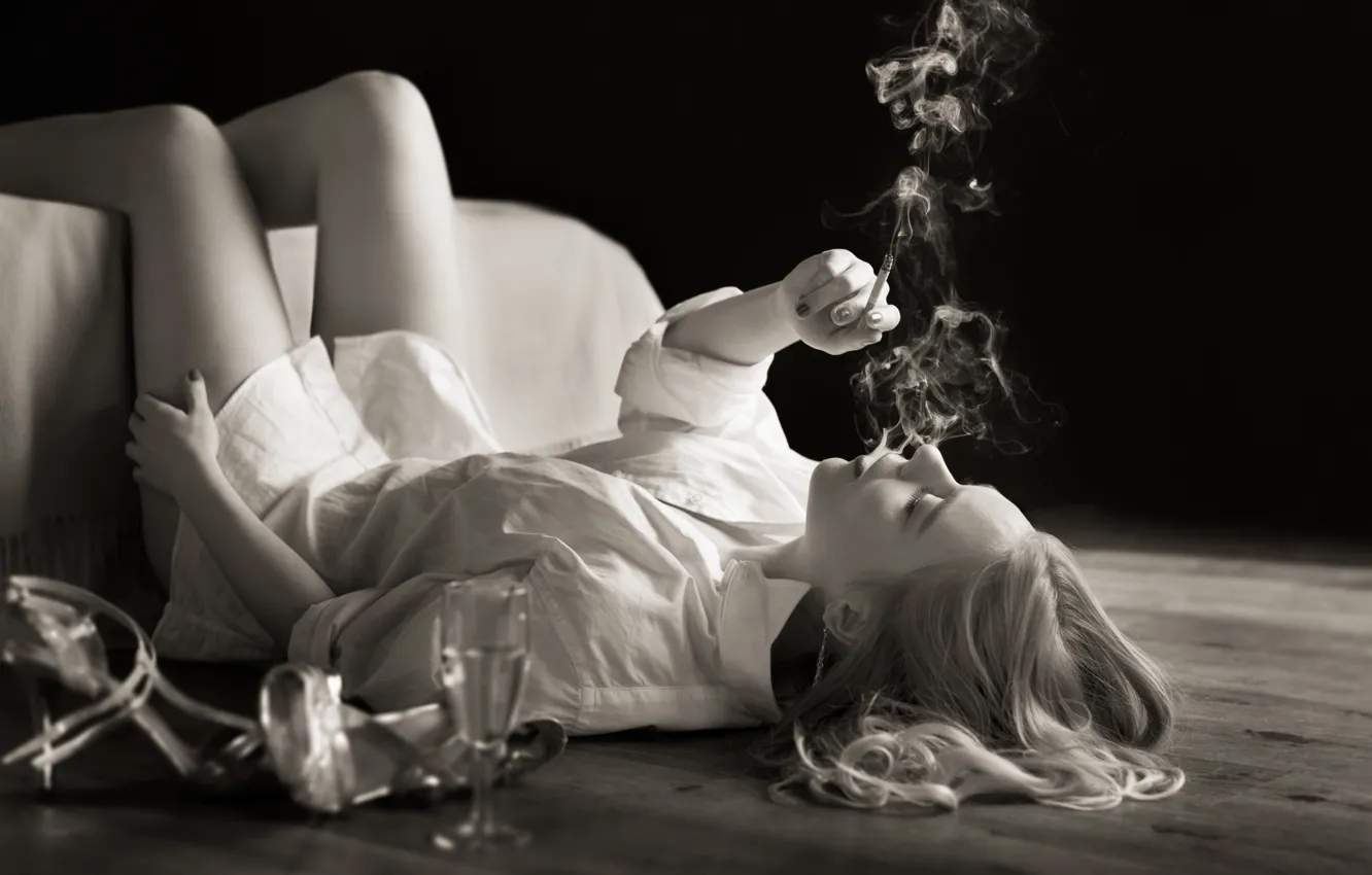Photo wallpaper girl, smoke, cigarette, legs