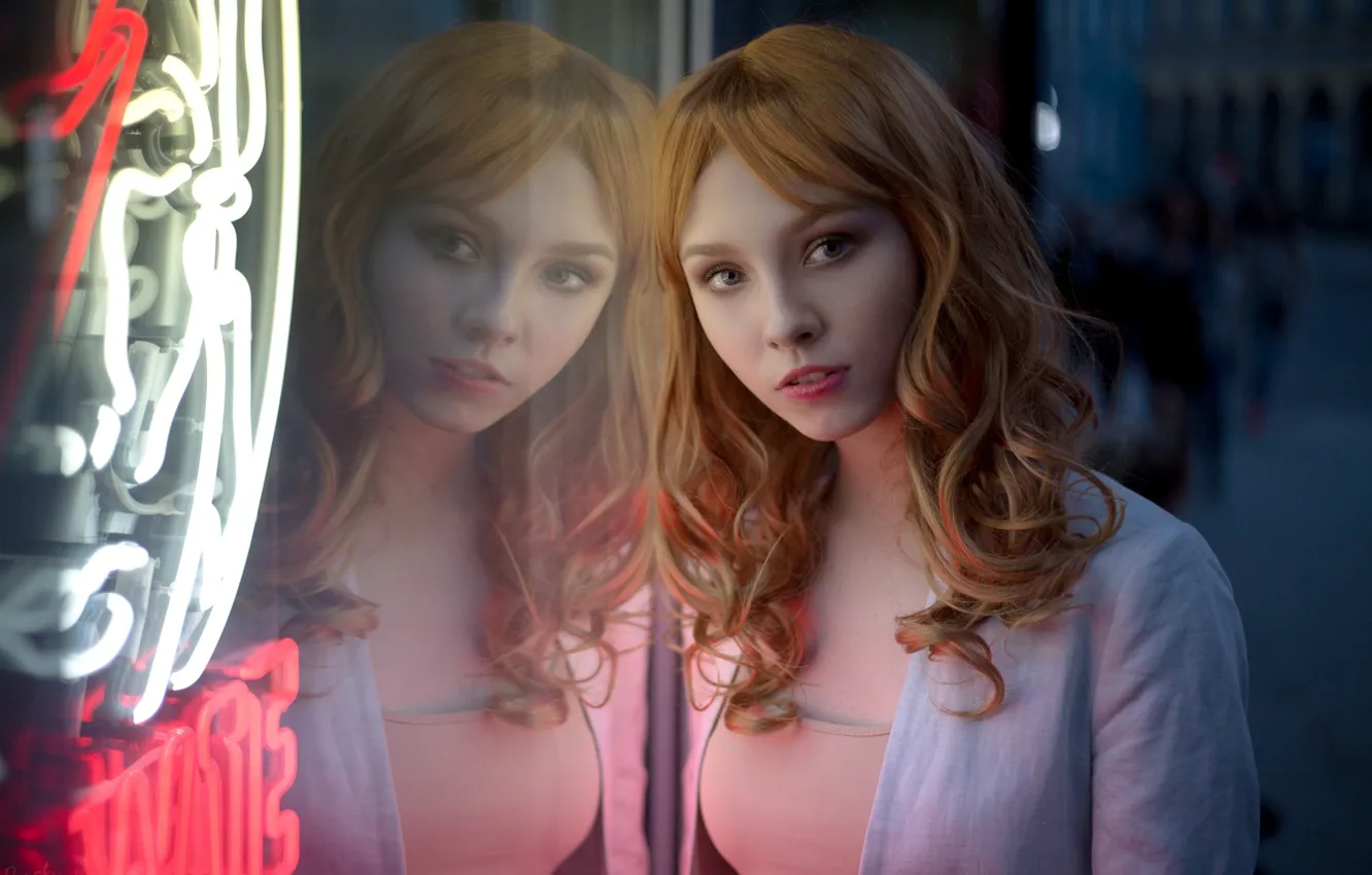 Photo wallpaper look, glass, night, pose, reflection, model, portrait, makeup