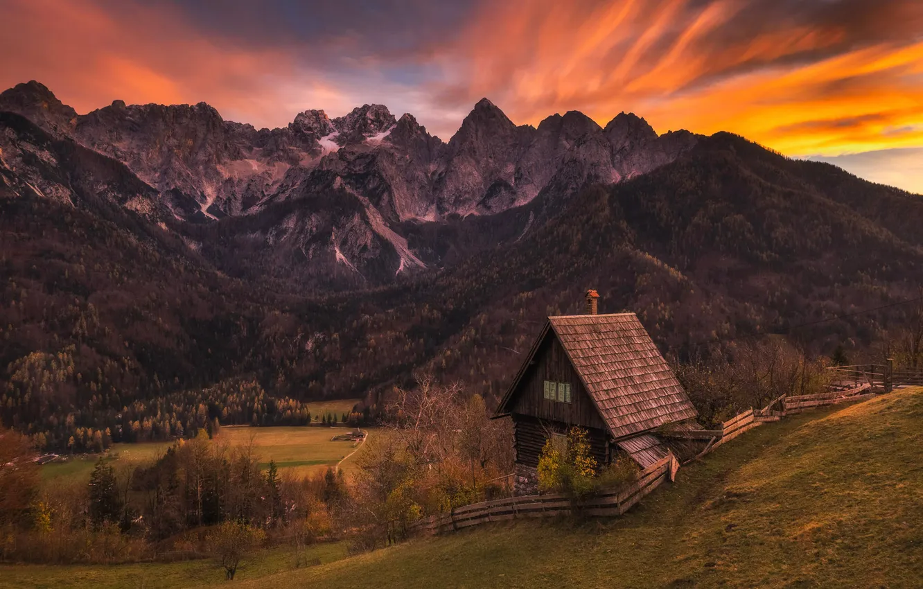Photo wallpaper the fence, house, slope, mountains, field, sunset