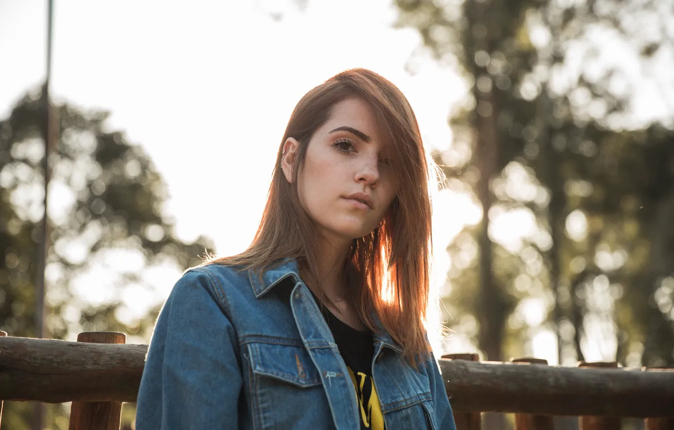 Photo wallpaper portrait, red, Karol Queiroz