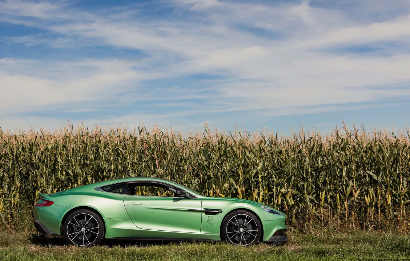 Photo wallpaper green, Aston Martin, V12, Vanquish