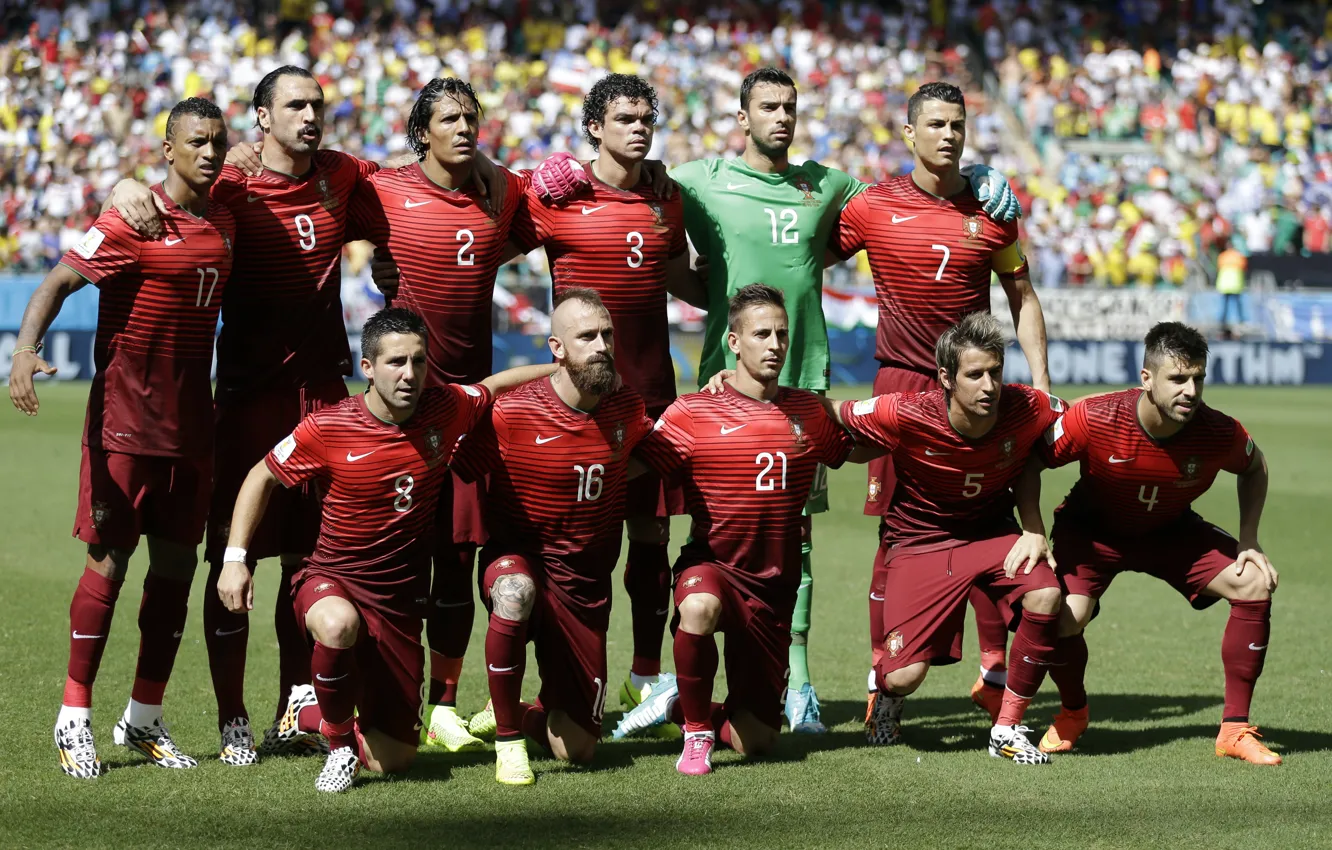 Photo wallpaper Sport, Football, Cristiano Ronaldo, Nani, Cristiano Ronaldo, Pepe, Nani, World Cup 2014