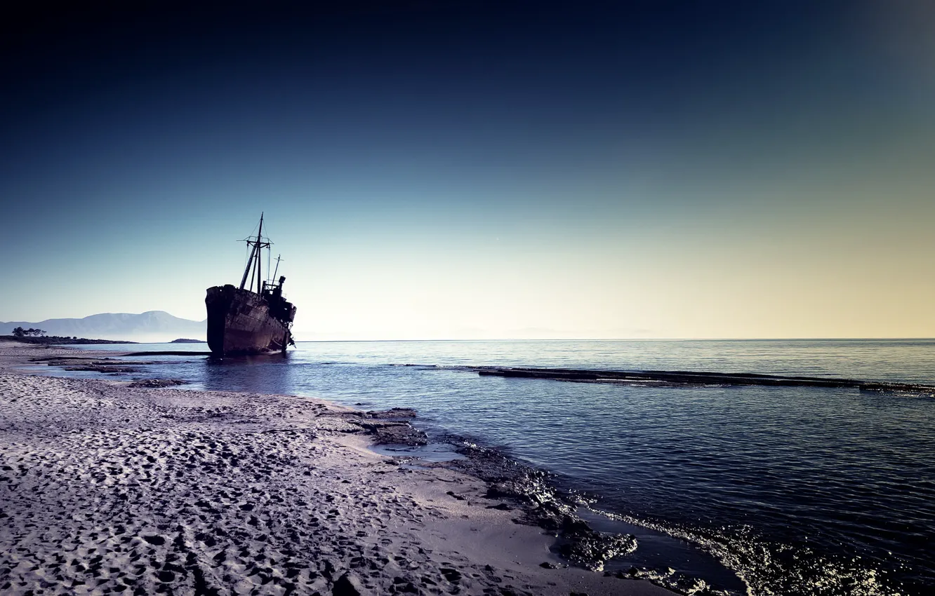 Photo wallpaper sea, shore, ship