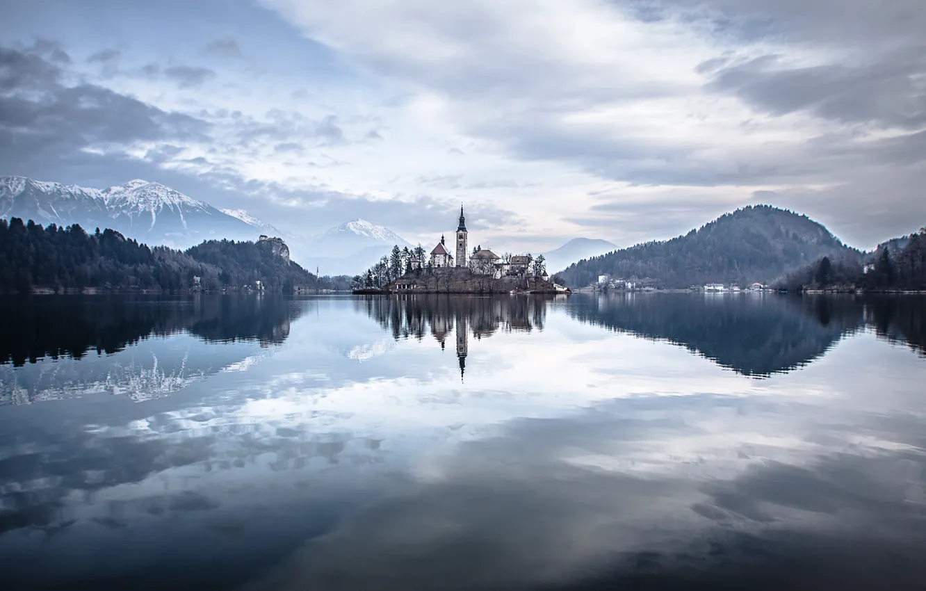 Photo wallpaper mountains, home, tower, tower, mountains, houses, Slovenia, Lake Bled