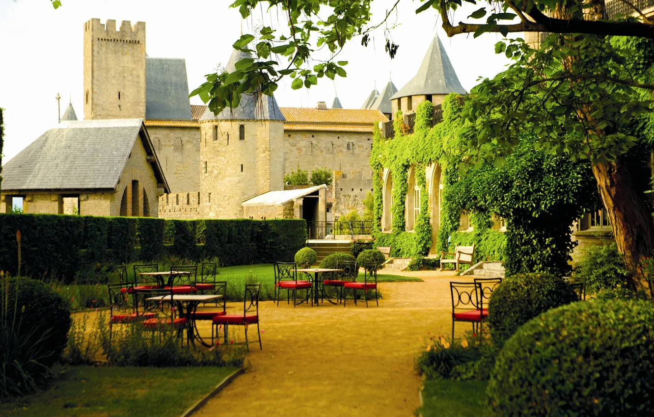 Photo wallpaper trees, castle, fence, Ivy, lawn, table, trees, fence