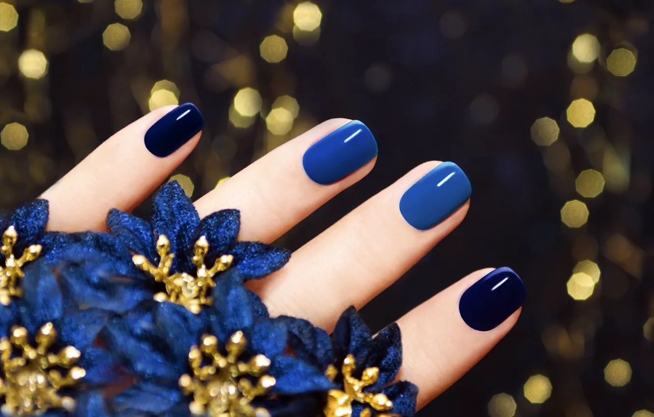 Photo wallpaper macro, background, fingers, flowers, nails, blue, manicure