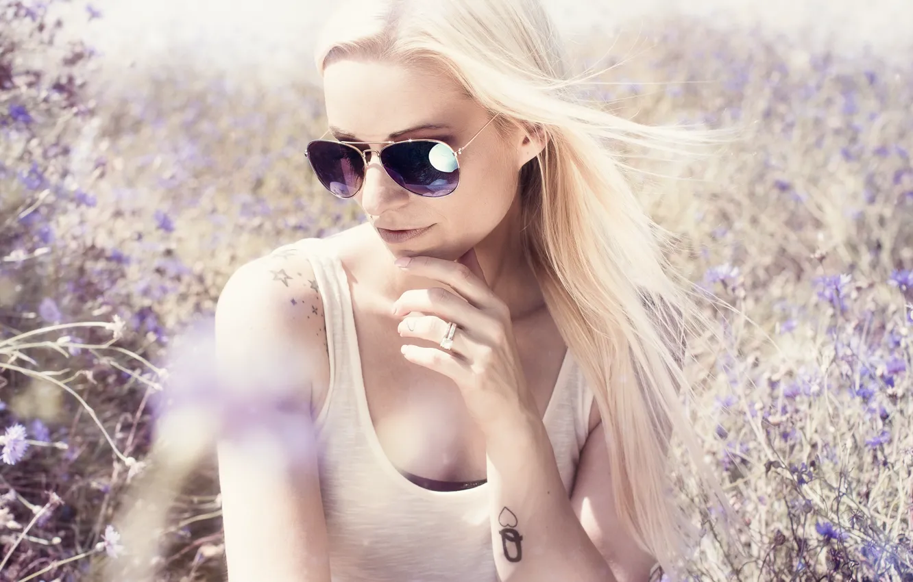 Photo wallpaper summer, girl, face, glasses