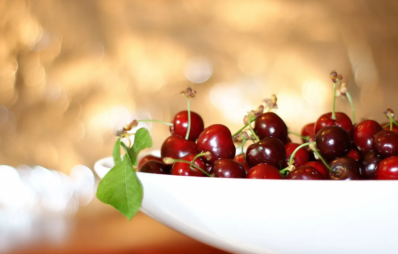 Photo wallpaper macro, cherry, berries