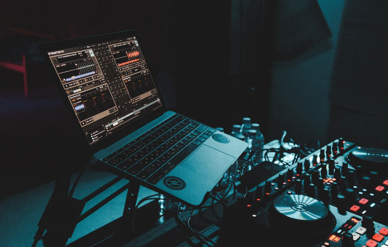 Photo wallpaper computer, music, mix, hi-tech, editor