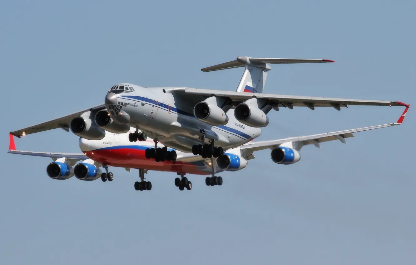 Photo wallpaper Flight, Pair, Flight, Landing, The Il-76, 400, The Russian air force, Landing