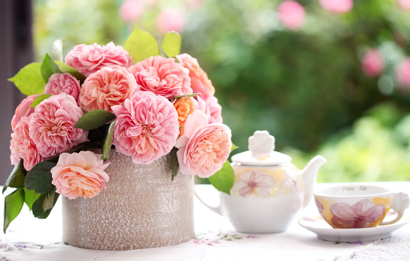 Photo wallpaper leaves, flowers, table, roses, bouquet, petals, blur, kettle