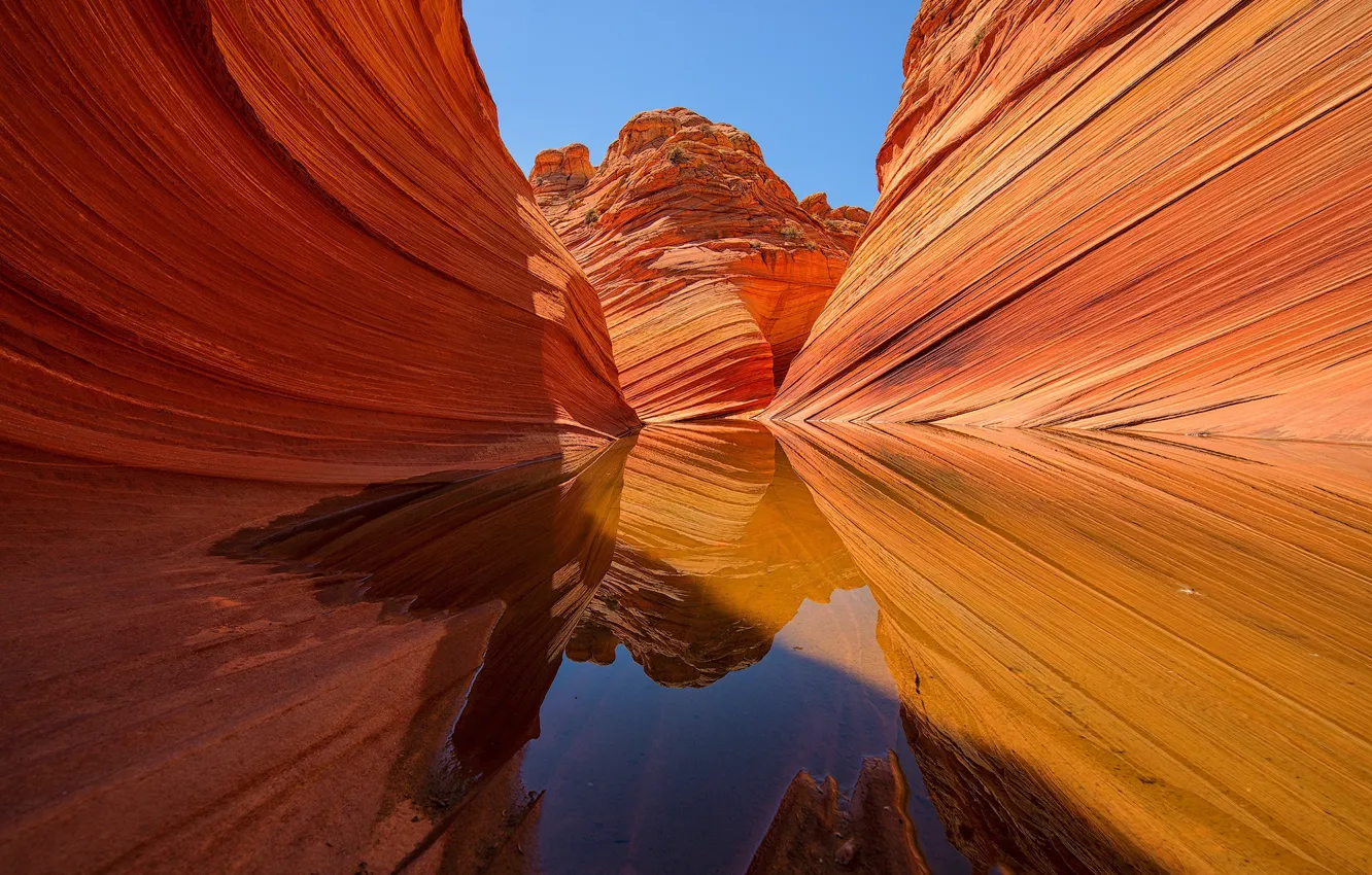 Photo wallpaper lake, rocks, the gap, © JAY HUANG