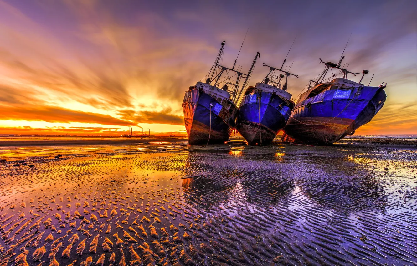 Photo wallpaper beach, dawn, shore, ships, shipwreck