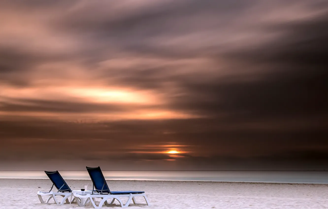 Photo wallpaper sea, night, shore, sunbeds