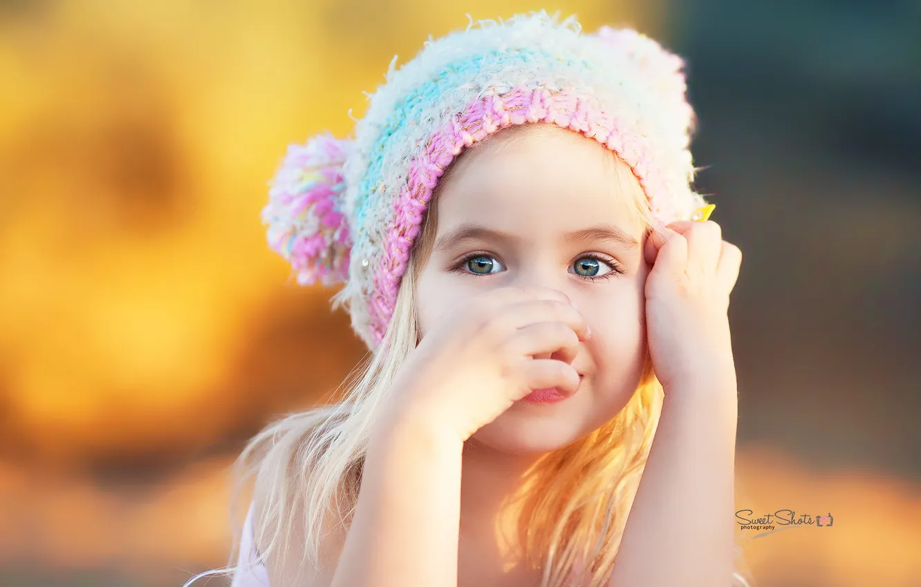 Photo wallpaper look, children, face, mood, girl, cap, binding