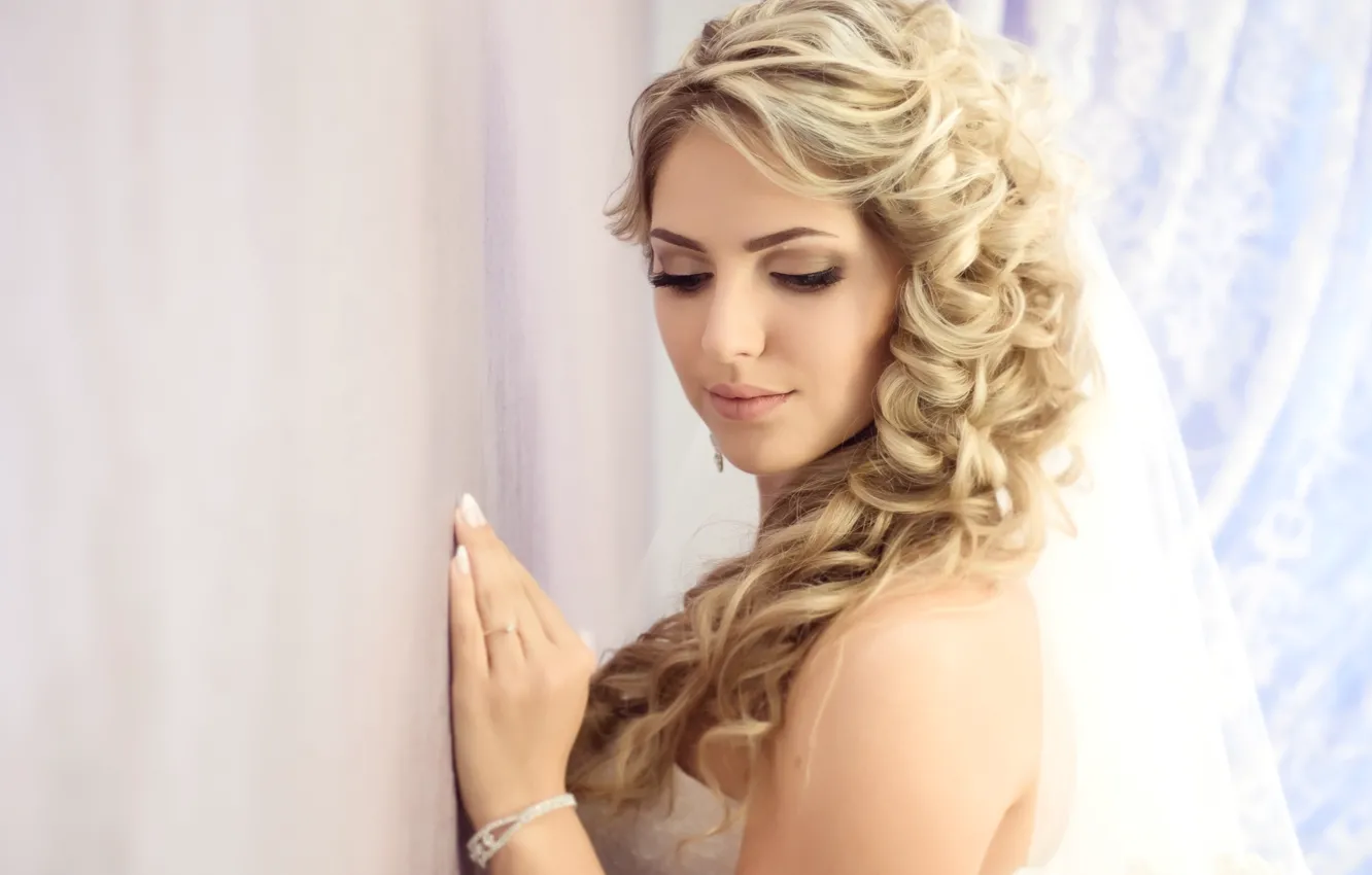 Photo wallpaper blonde, the bride, veil, curls