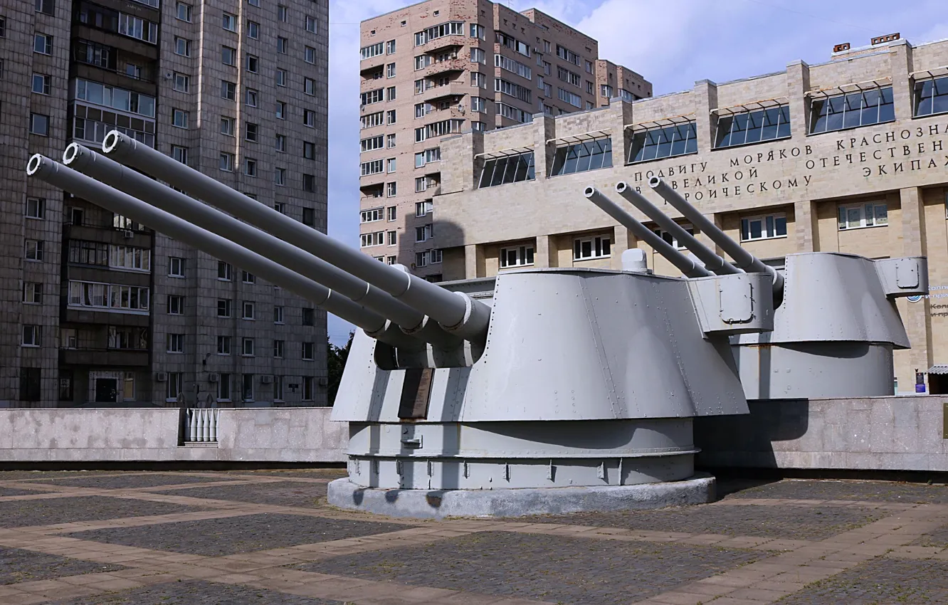 Photo wallpaper tower, monument, gun, glavnyy Kalibr, cruiser Kirov