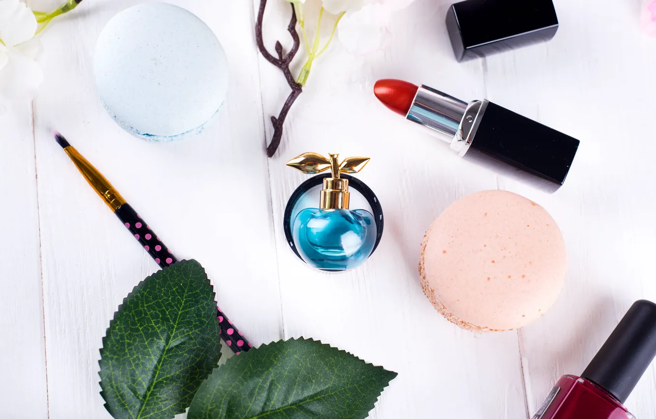 Photo wallpaper perfume, lipstick, lacquer, macaroon