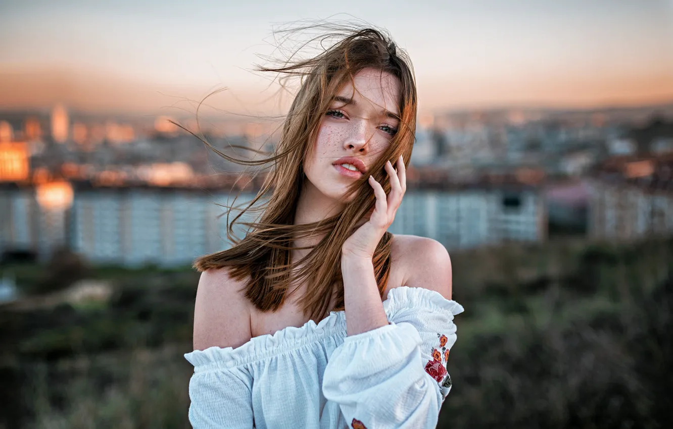 Photo wallpaper city, girl, long hair, photo, brown, blue eyes, model, bokeh