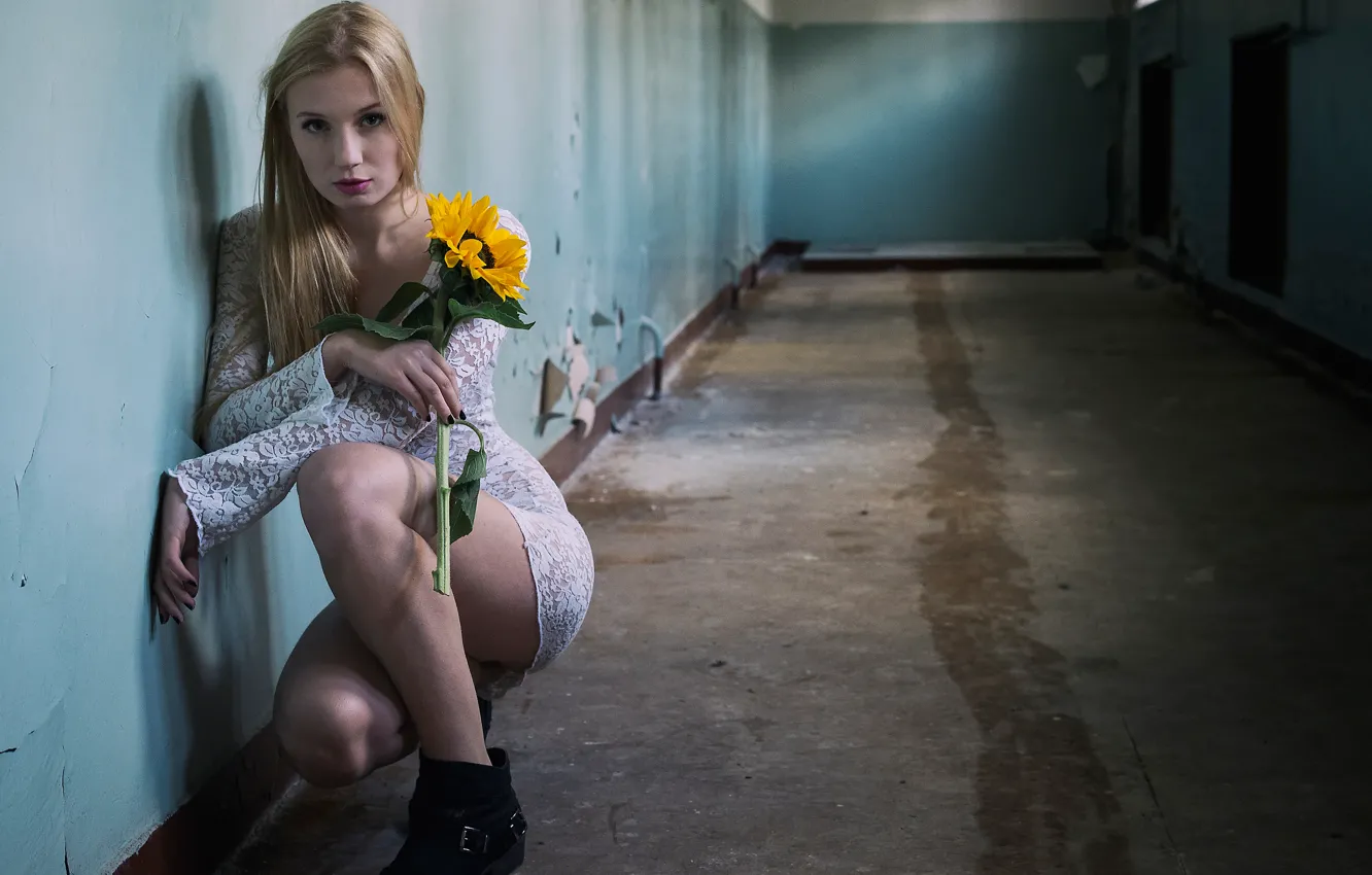 Photo wallpaper flower, girl, dress, corridor, legs