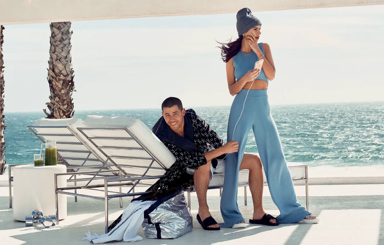 Photo wallpaper sea, palm trees, hat, horizon, costume, sunbeds, Emily Ratajkowski, Nick Jonas