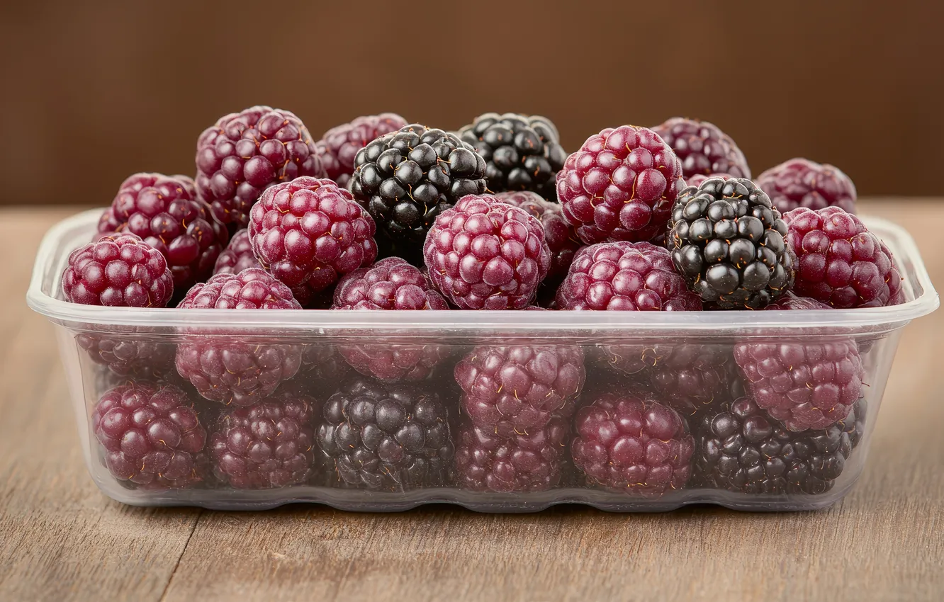 Photo wallpaper berries, raspberry, table, container, plastic, tray, a lot, BlackBerry