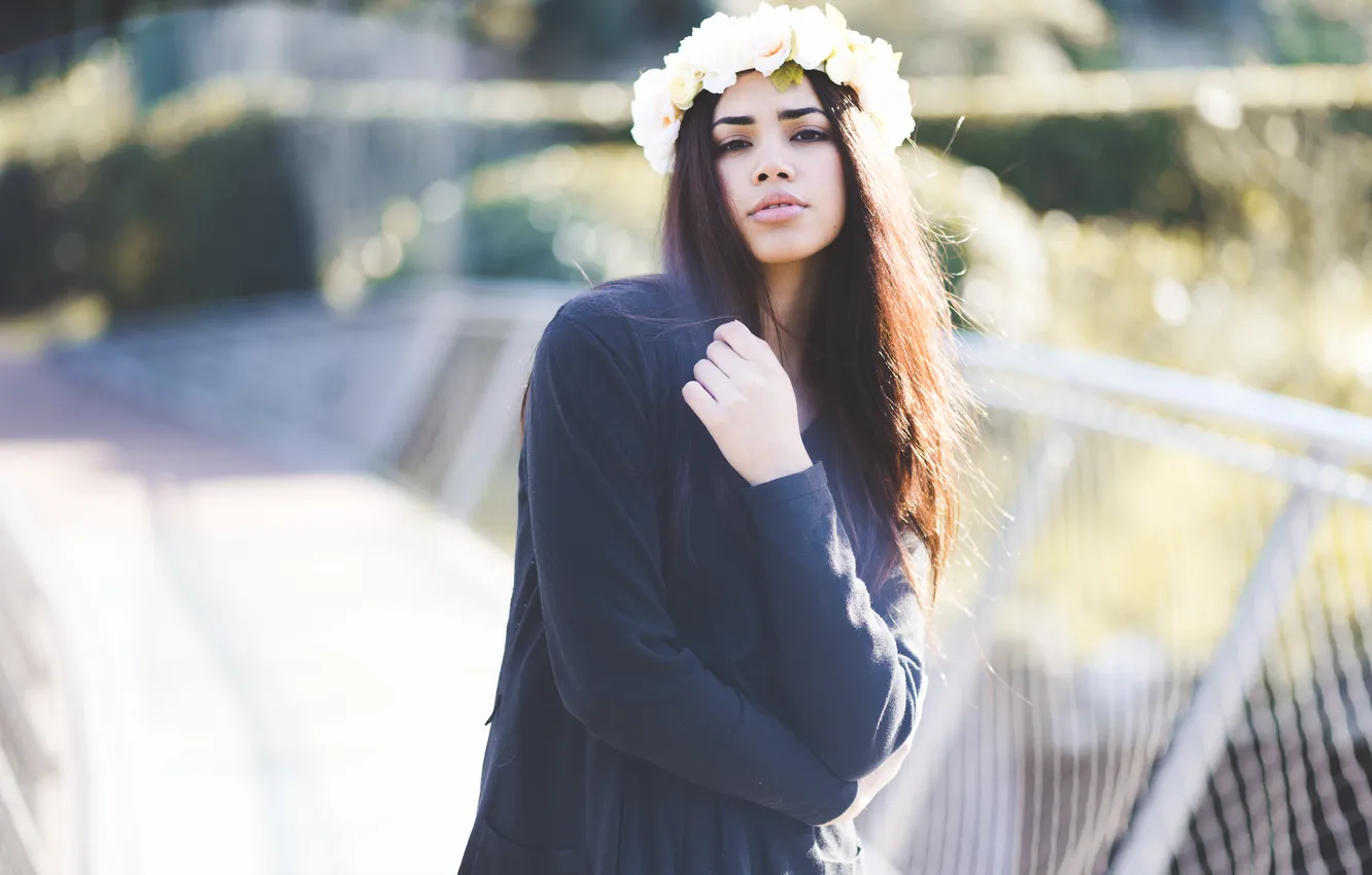 Photo wallpaper girl, flowers, brunette, lips, wreath