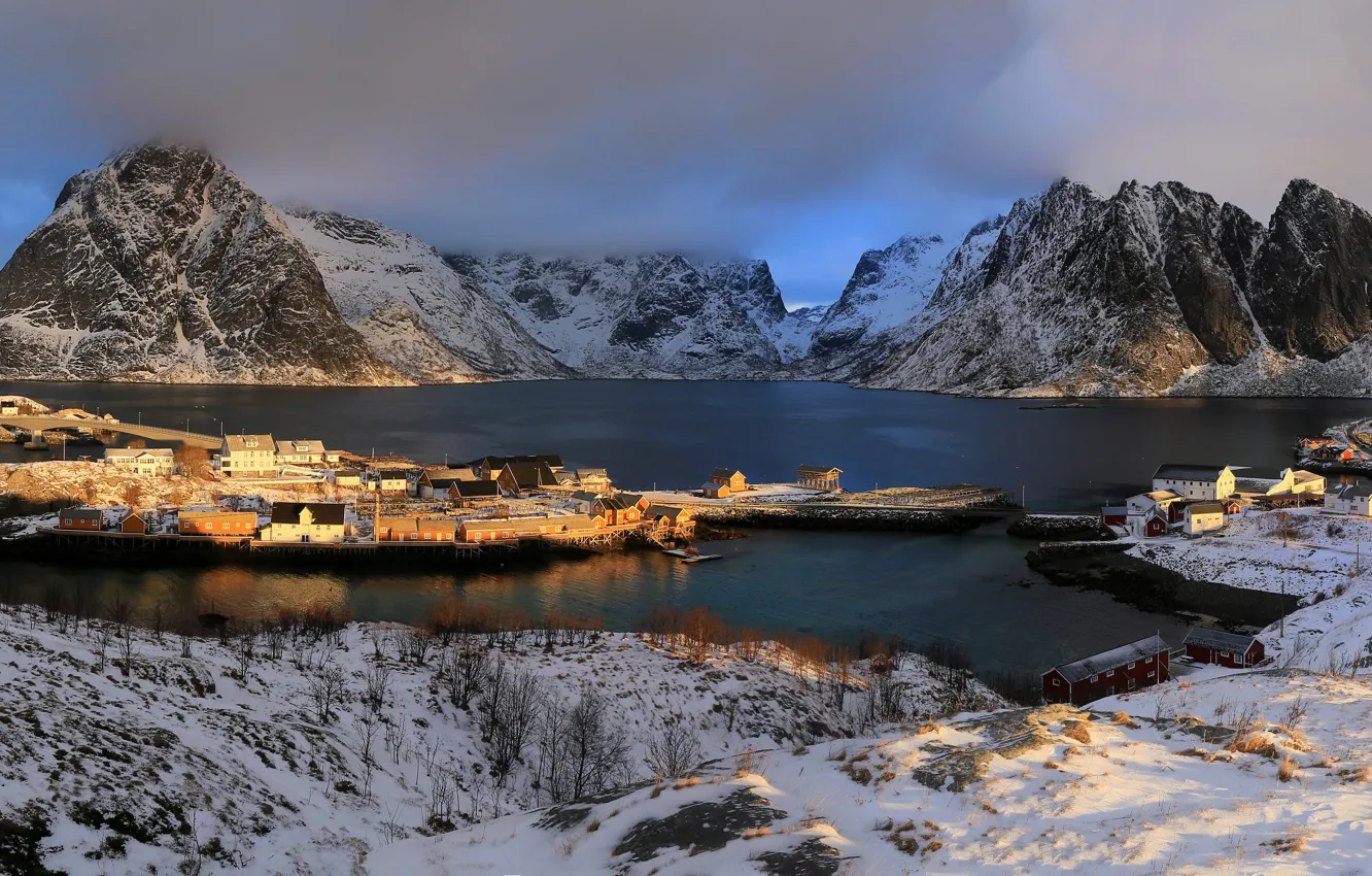 Photo wallpaper water, mountains, nature, the city, home