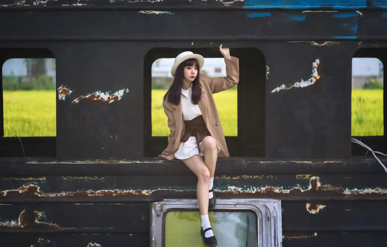 Photo wallpaper grass, look, nature, model, portrait, hat, makeup, cars