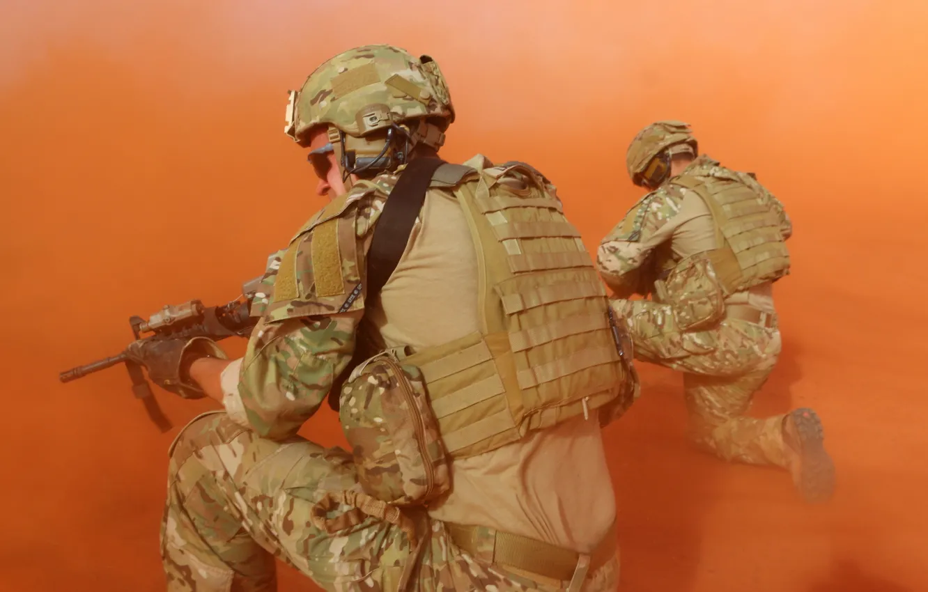 Photo wallpaper weapons, dust, soldiers