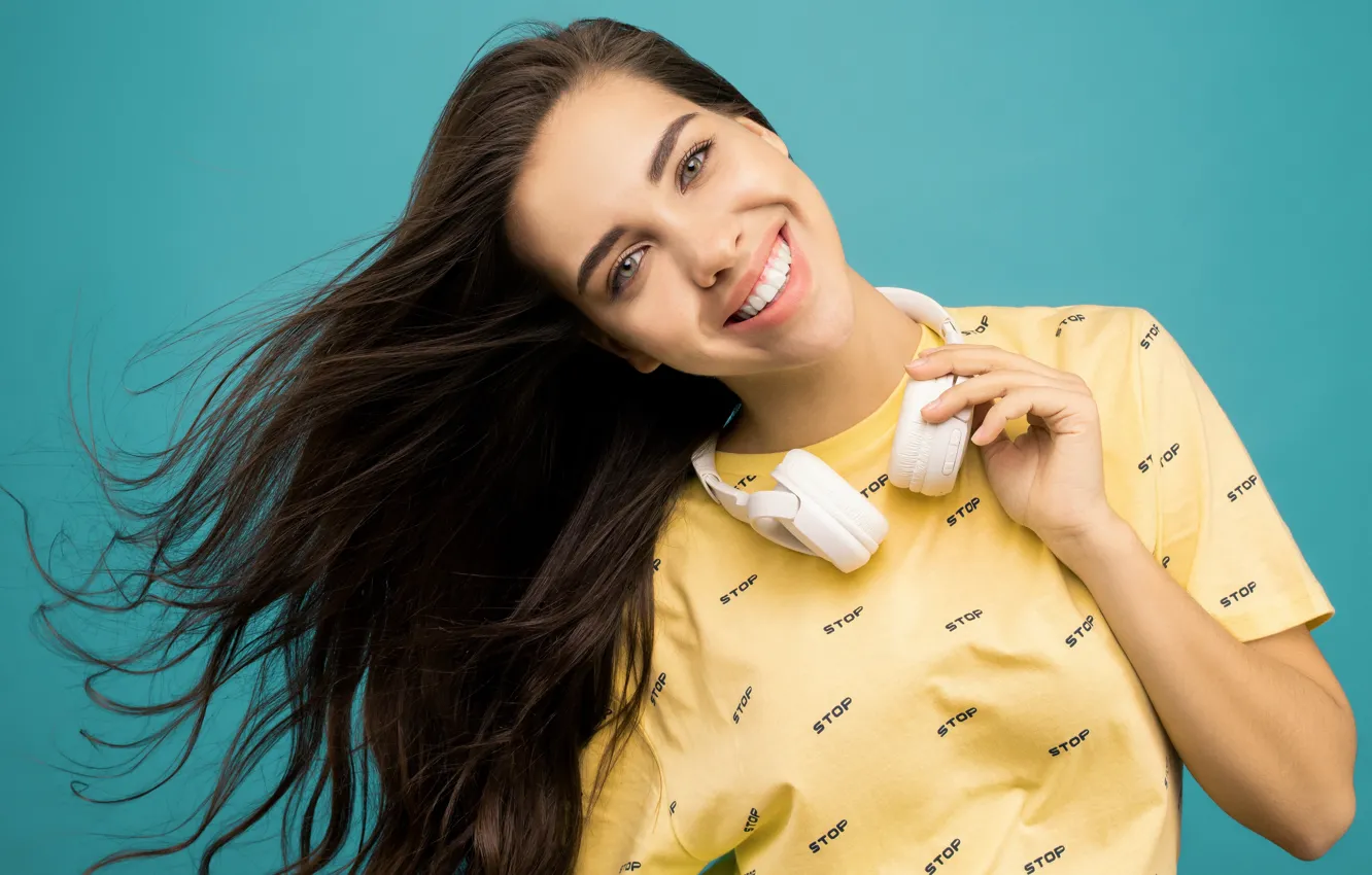 Photo wallpaper girl, smile, background, Wallpaper, hair, headphones, wallpaper, girl