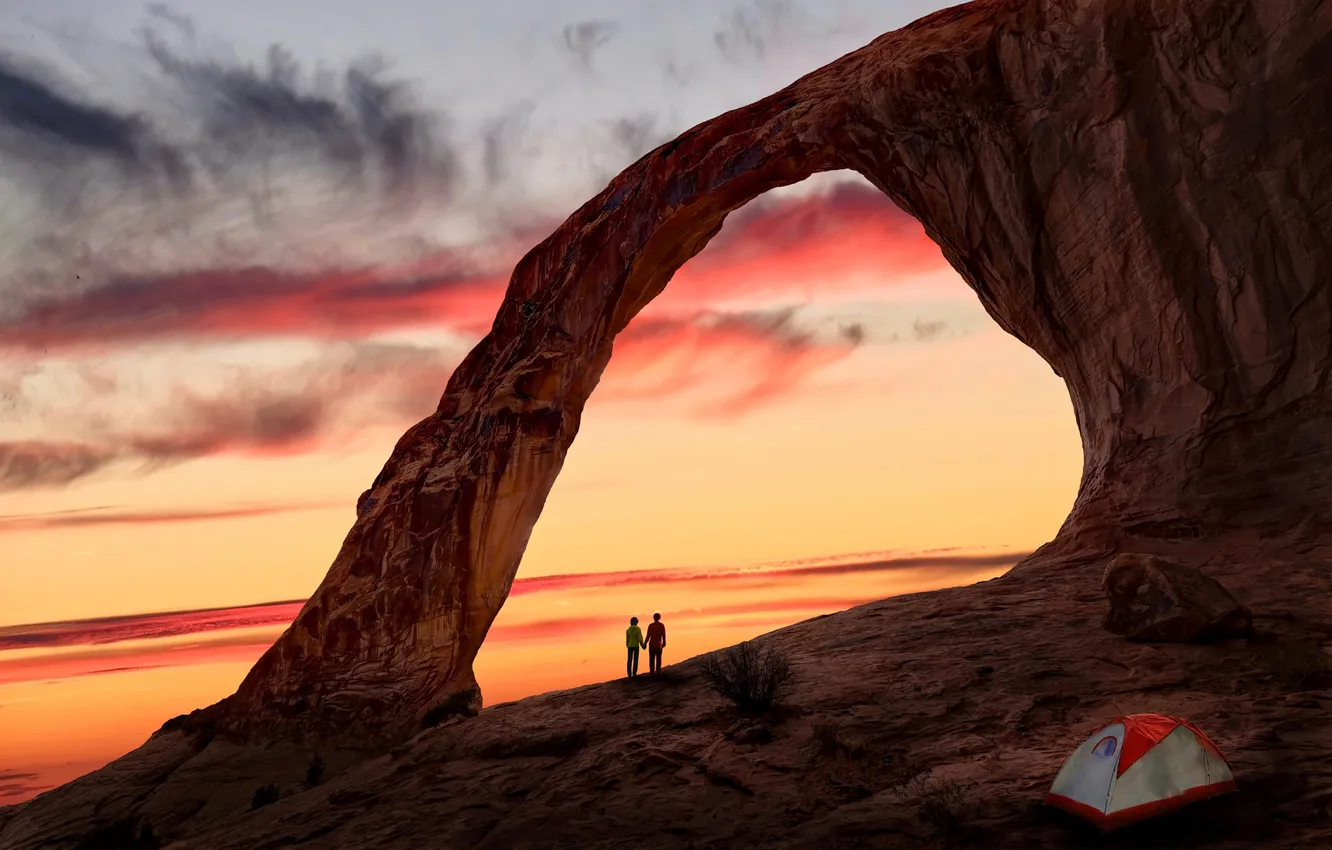 Photo wallpaper sunset, rocks, romance, people, pair, arch, tent, tourism