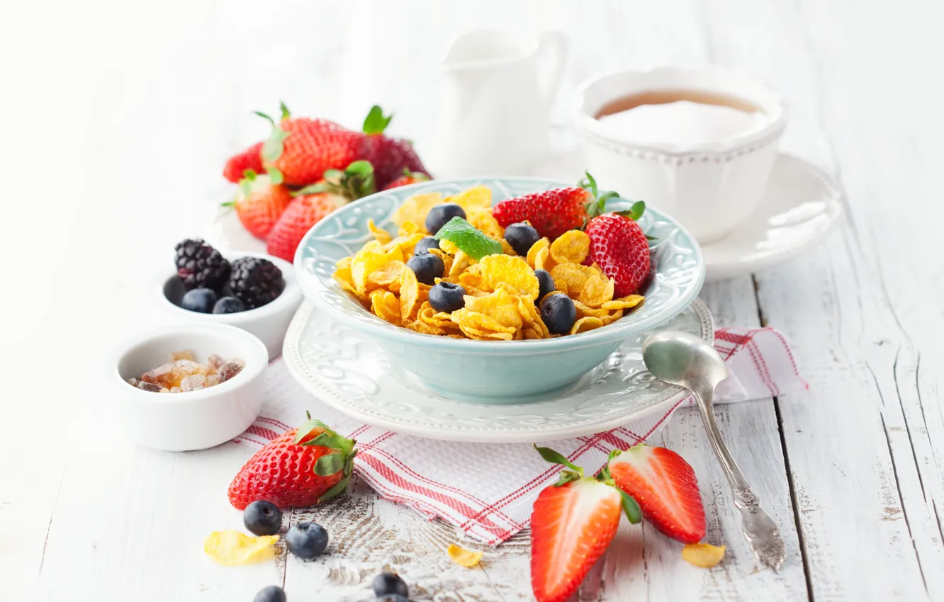 Photo wallpaper berries, tea, Breakfast, milk, blueberries, strawberry, BlackBerry, cereal