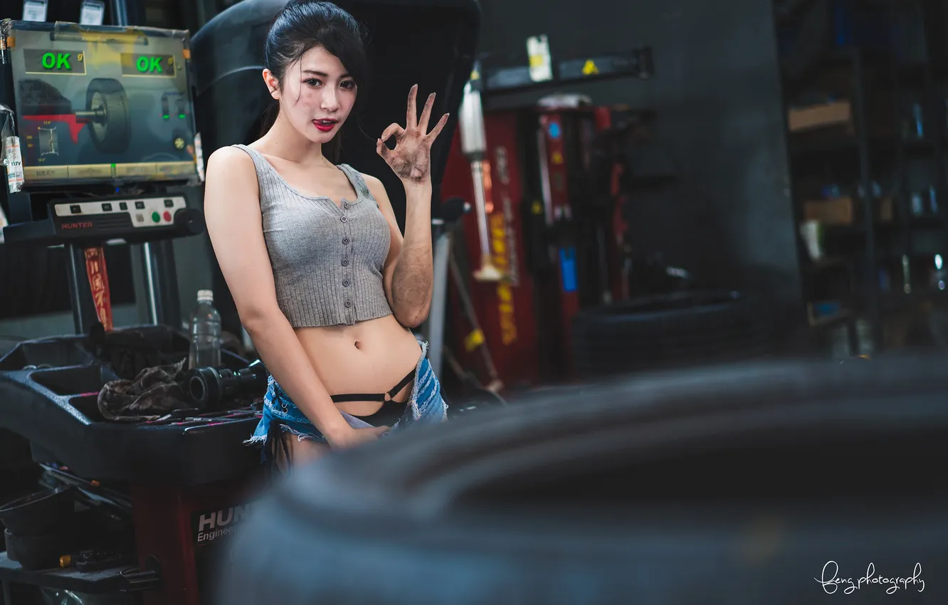 Photo wallpaper girl, Asian, model, brunette, red lipstick, belly button, workshop, jean shorts