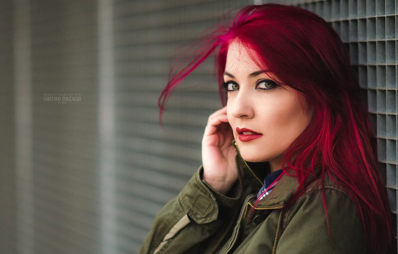 Photo wallpaper look, girl, face, pose, model, portrait, hands, makeup
