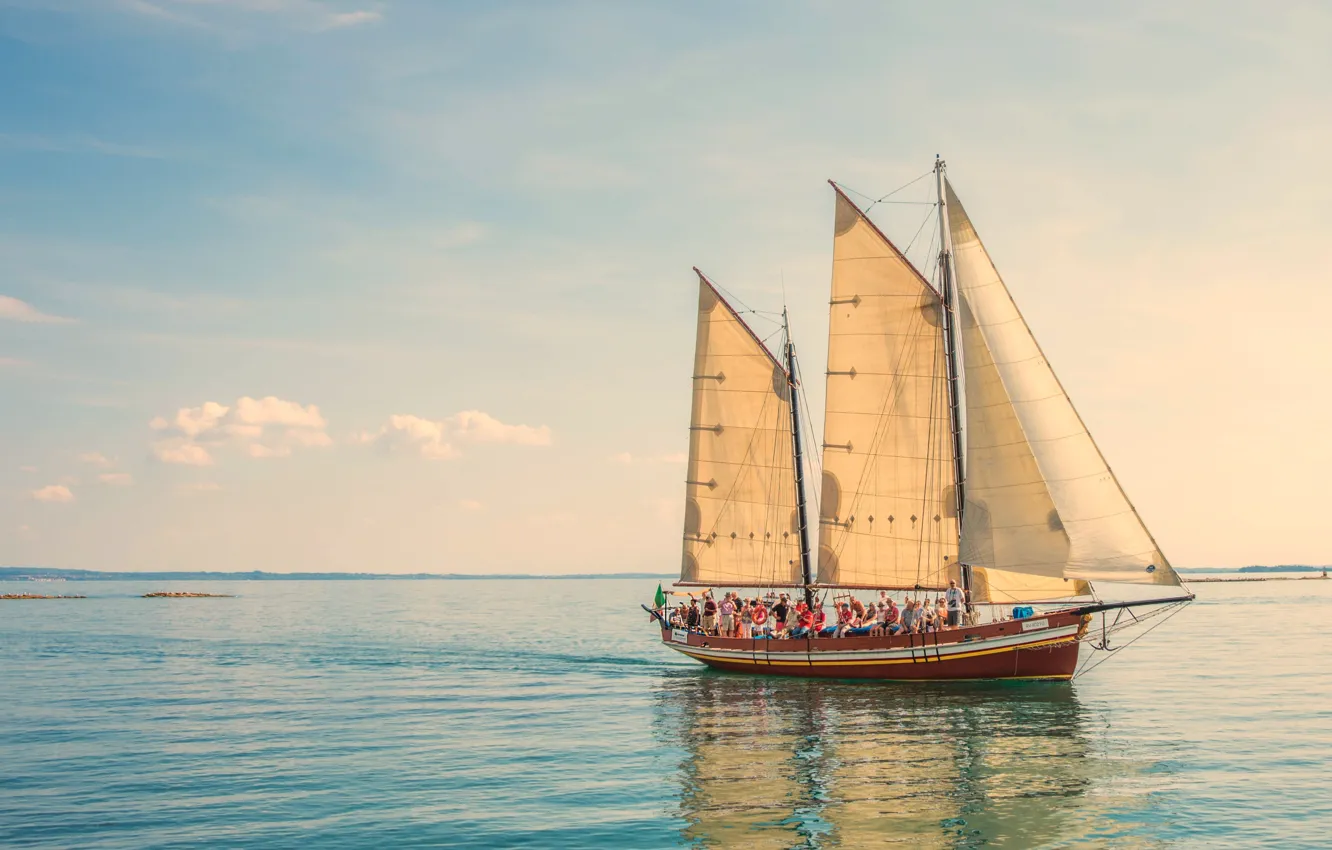 Photo wallpaper stay, sailboat, walk, sea