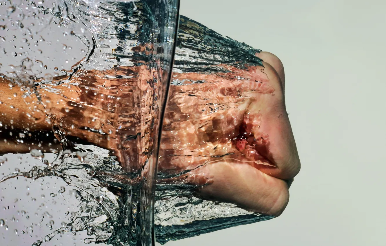 Photo wallpaper water, macro, fist