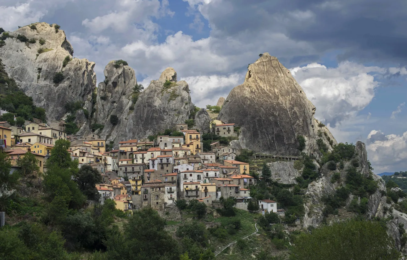 Photo wallpaper mountains, rocks, home, Italy, Castelmezzano, Castelmezzano