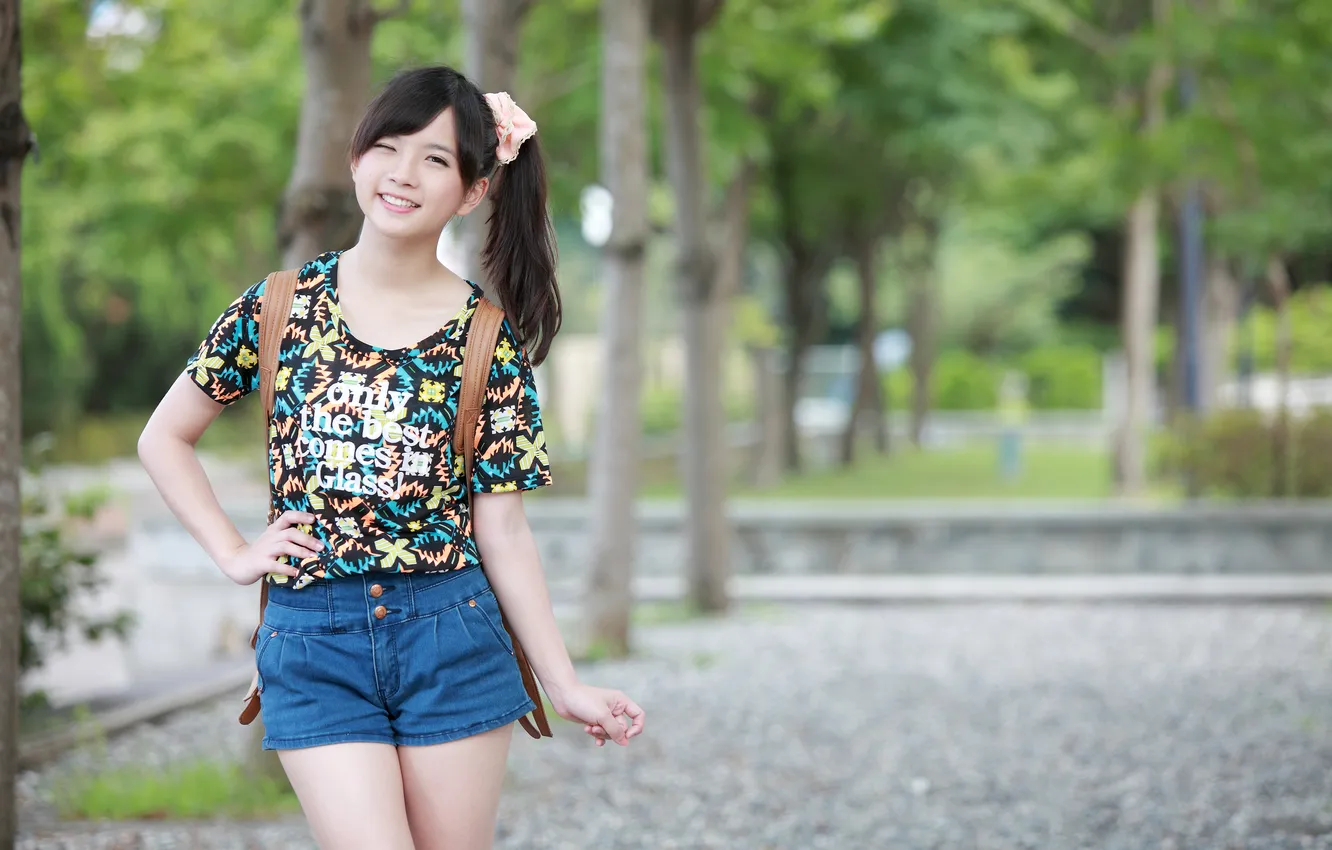 Photo wallpaper look, trees, pose, model, shorts, portrait, makeup, Mike