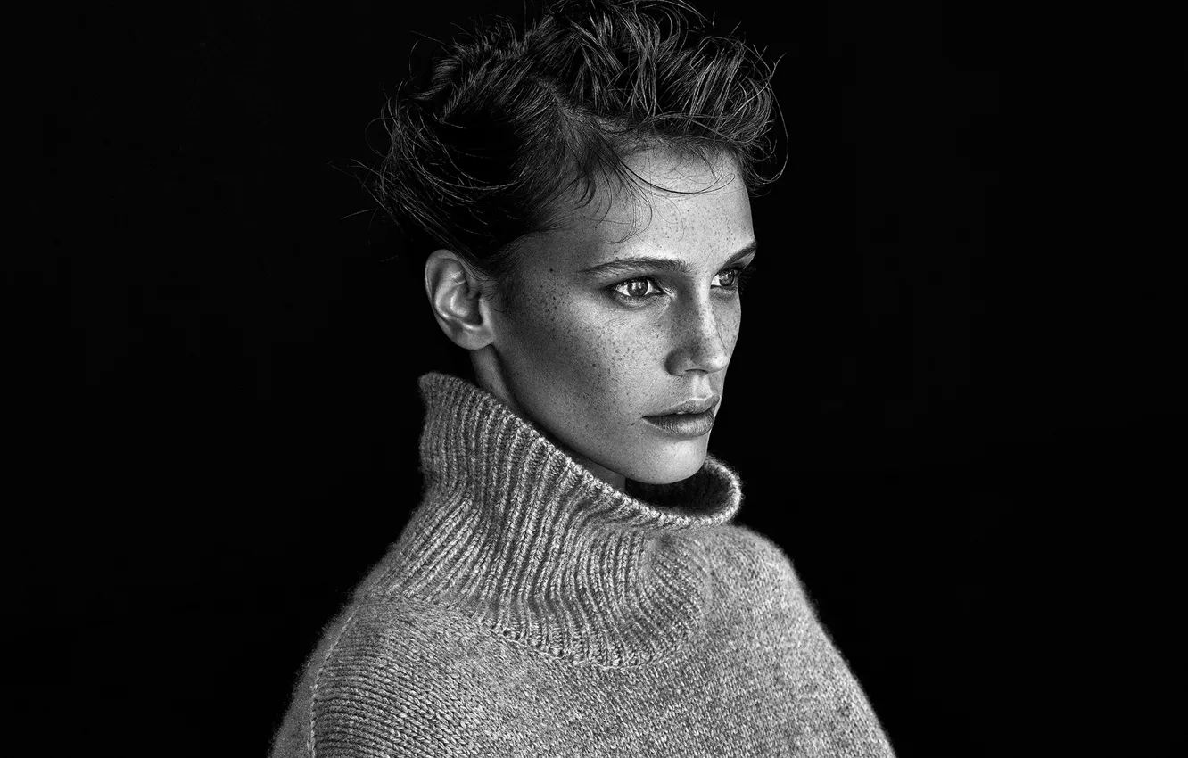Photo wallpaper photoshoot, It, Marine Vacth, October 2014, French edition