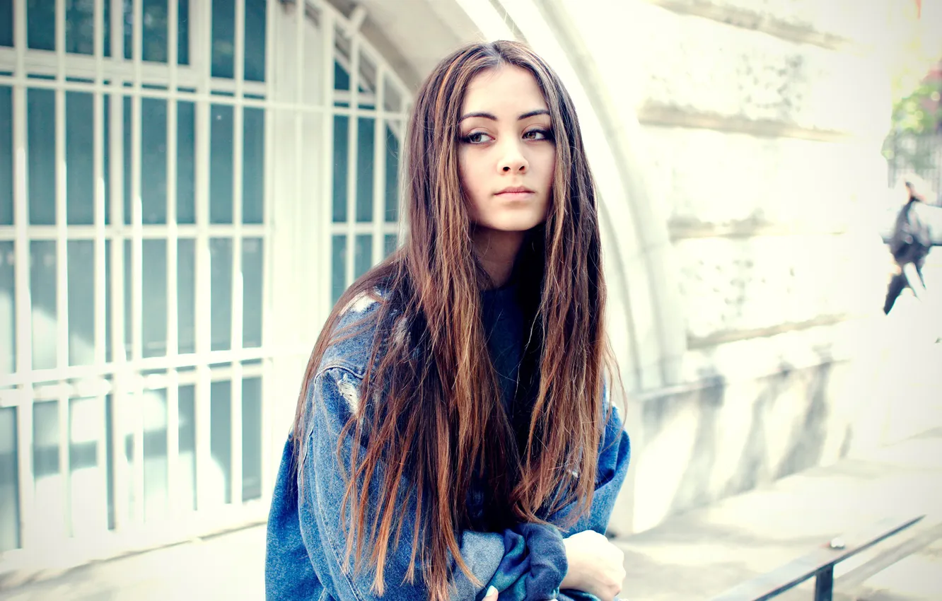 Photo wallpaper long hair, women, singer, brunette, urban, outdoors, Denim Jacket, Jasmine Thompson