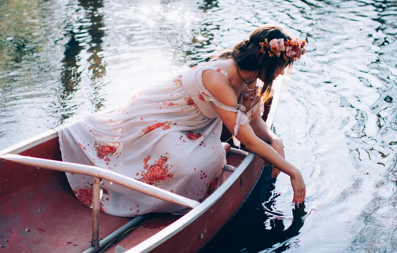 Photo wallpaper water, girl, boat