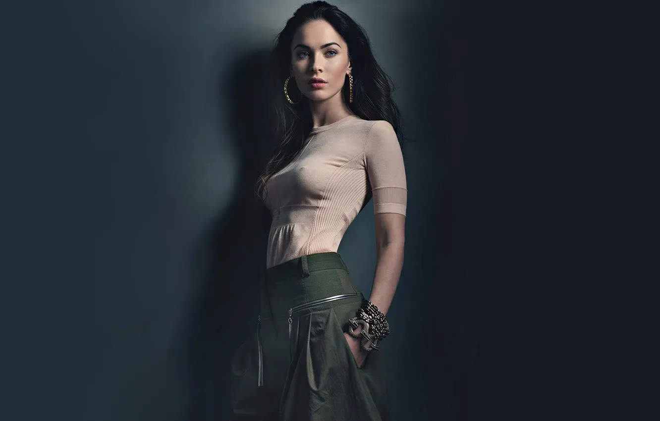 Photo wallpaper girl, fox, megan, megan fox