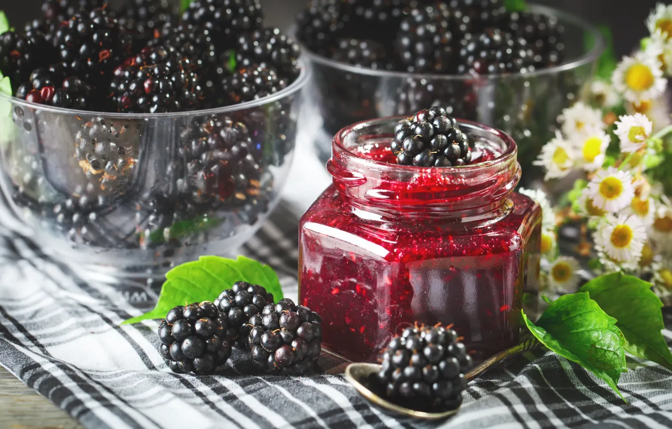 Photo wallpaper berries, raspberry, chamomile, BlackBerry, jam