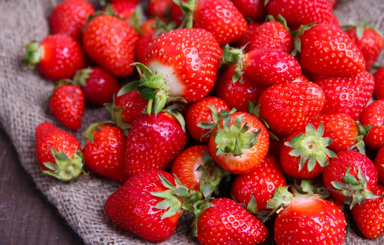 Photo wallpaper berries, strawberry, strawberry, fresh berries