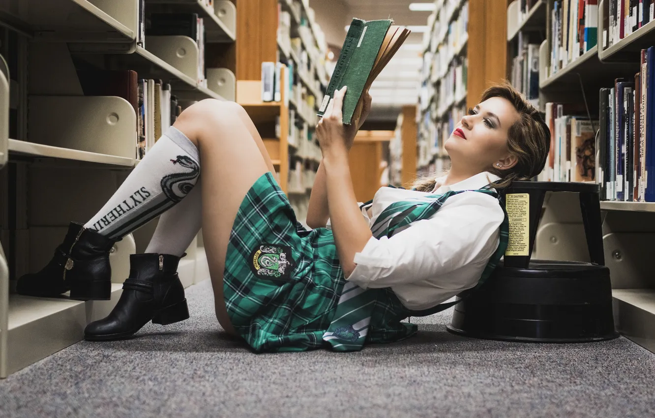 Photo wallpaper girl, books, library