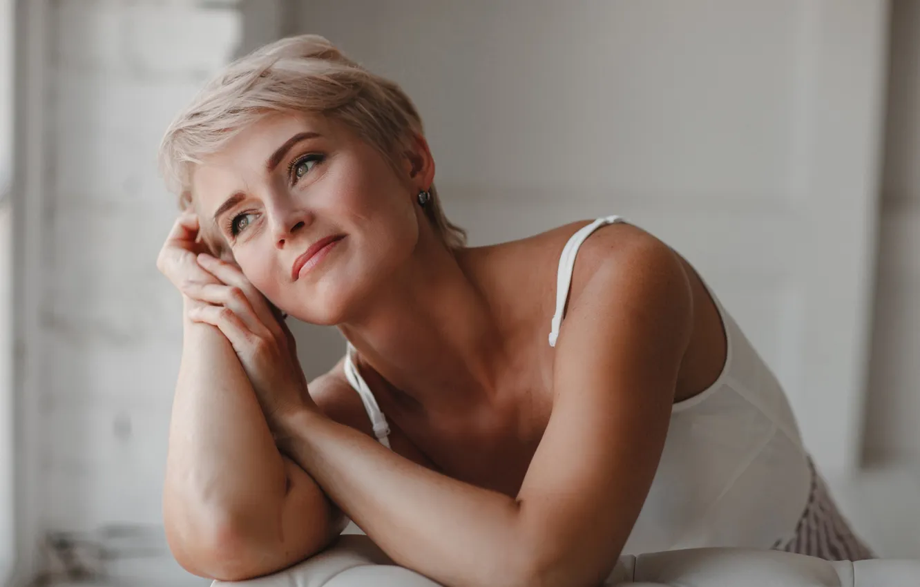 Photo wallpaper pose, smile, model, beautiful, short hair, blonde, Anna Karkavtseva