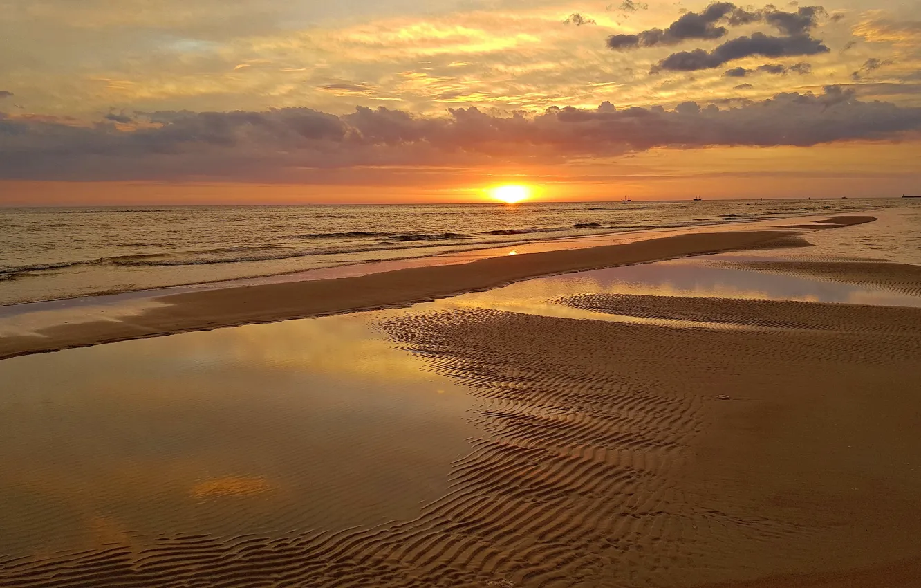 Photo wallpaper sand, sea, wave, beach, summer, the sky, the sun, clouds