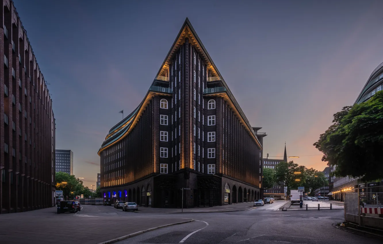 Photo wallpaper the city, street, home, morning, Germany, Hamburg, Chilehaus